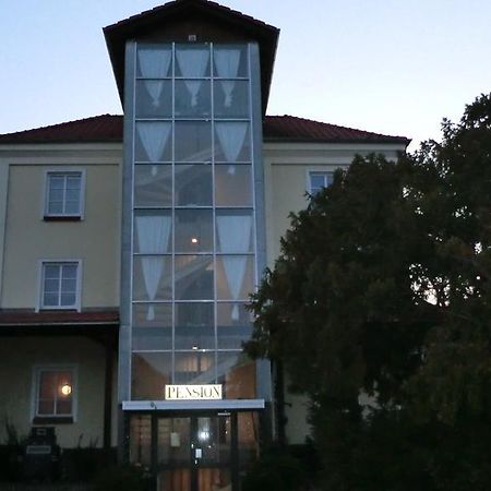 Pension Muhle 네우루핀 외부 사진